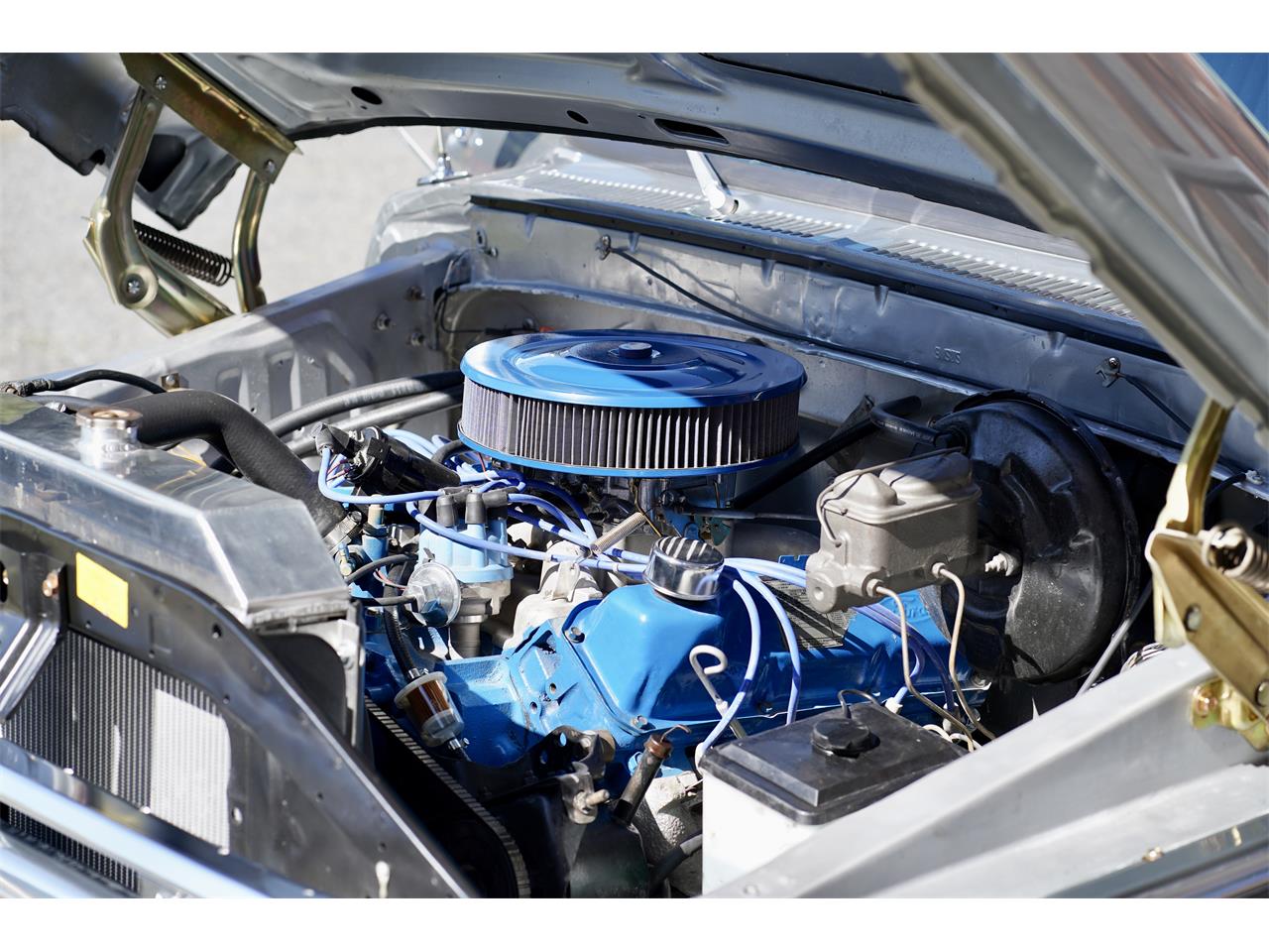 Ford-F250-1977-Silver-Metallic-Blue-Knit-Vinyl-35