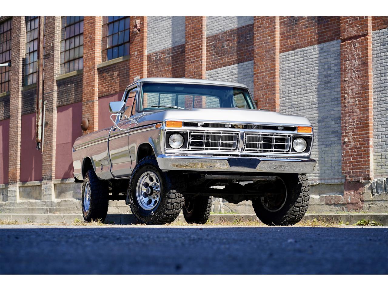 Ford-F250-1977-Silver-Metallic-Blue-Knit-Vinyl-8