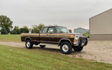 Ford-F250-1978-32