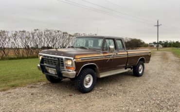 Ford-F250-1978-35