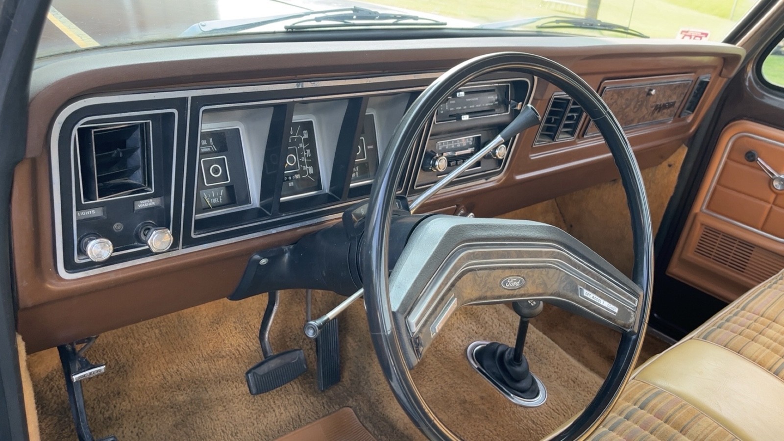 Ford-F250-1978-37