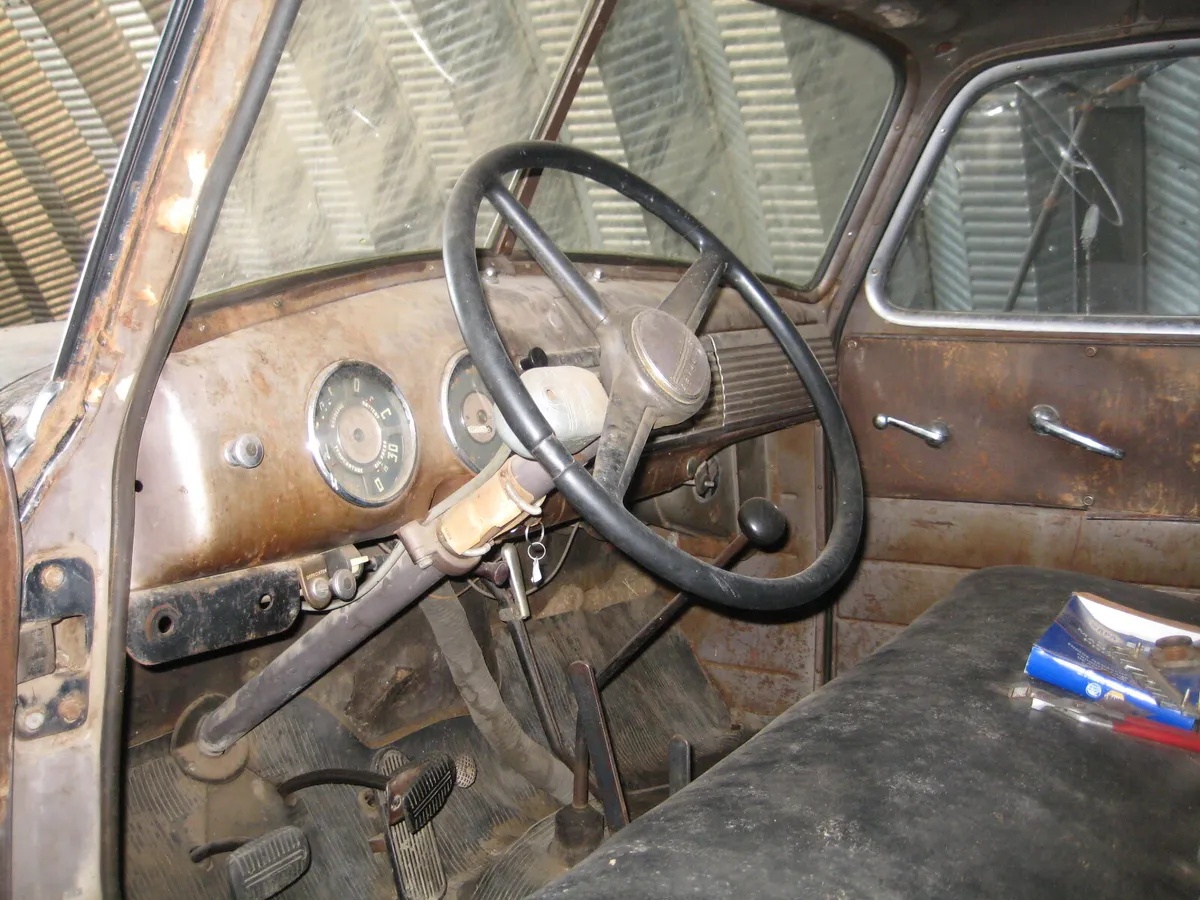 Ford-F5-1948-2