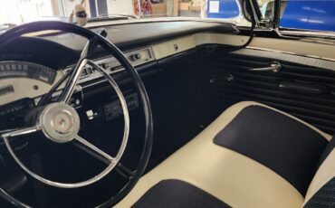 Ford-Fairlane-1957-27