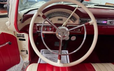 Ford-Fairlane-1957-33