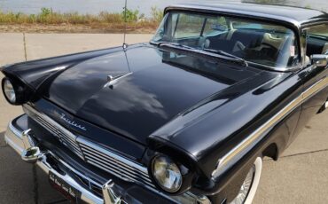 Ford-Fairlane-1957-7