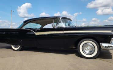 Ford-Fairlane-1957-9
