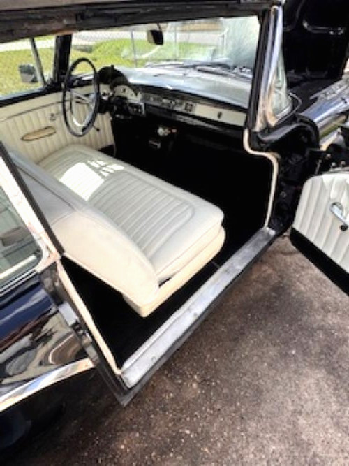 Ford-Fairlane-1957-Convertible-4