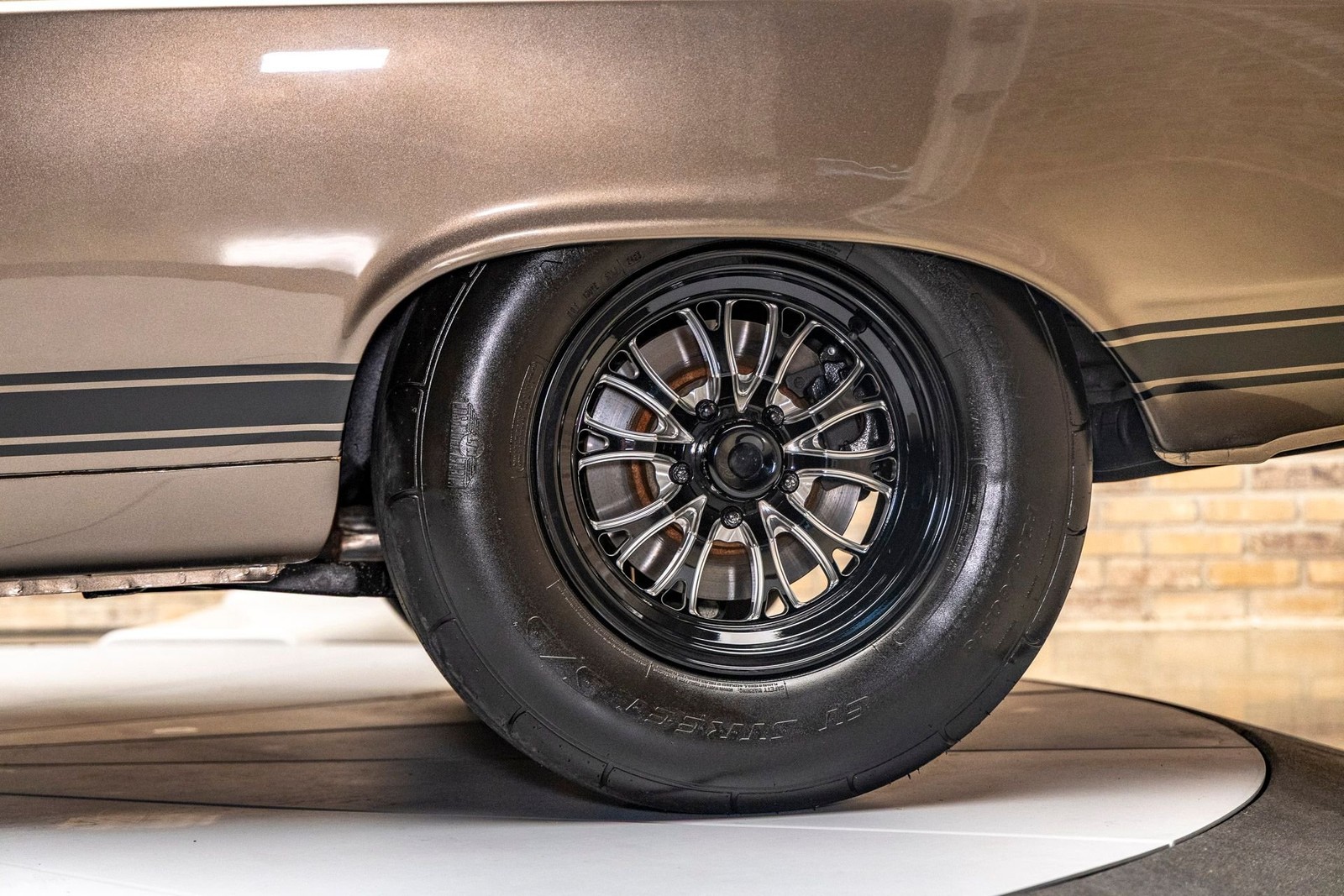 Ford-Fairlane-1967-Coupe-11