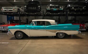 Ford-Fairlane-500-Skyliner-Retractable-352300HP-V8-1958-2-Door-Convertible-2