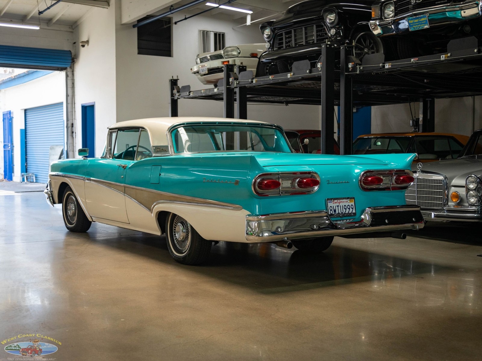 Ford-Fairlane-500-Skyliner-Retractable-352300HP-V8-1958-2-Door-Convertible-21