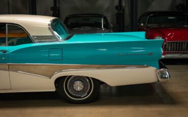 Ford-Fairlane-500-Skyliner-Retractable-352300HP-V8-1958-2-Door-Convertible-3