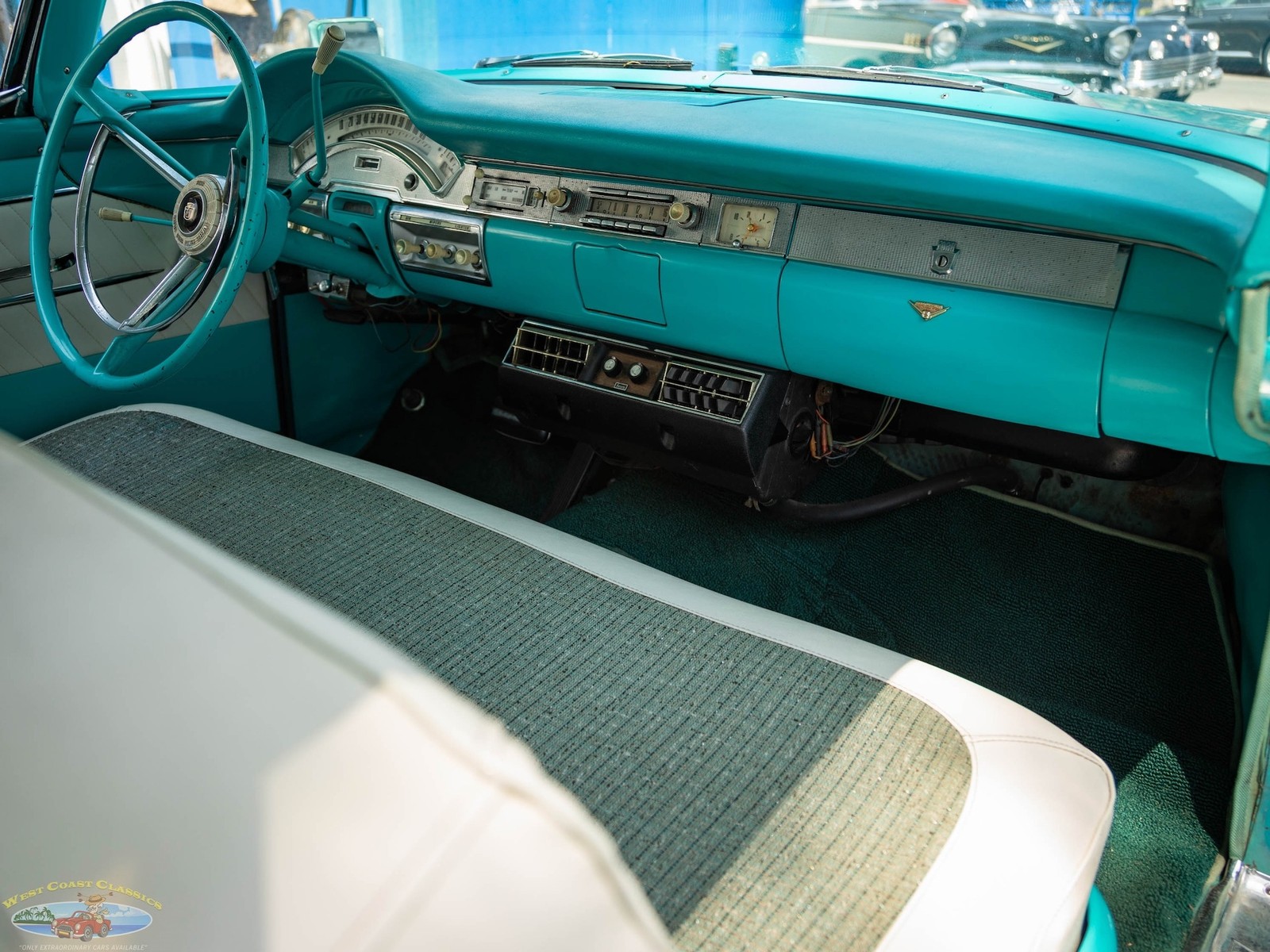 Ford-Fairlane-500-Skyliner-Retractable-352300HP-V8-1958-2-Door-Convertible-36