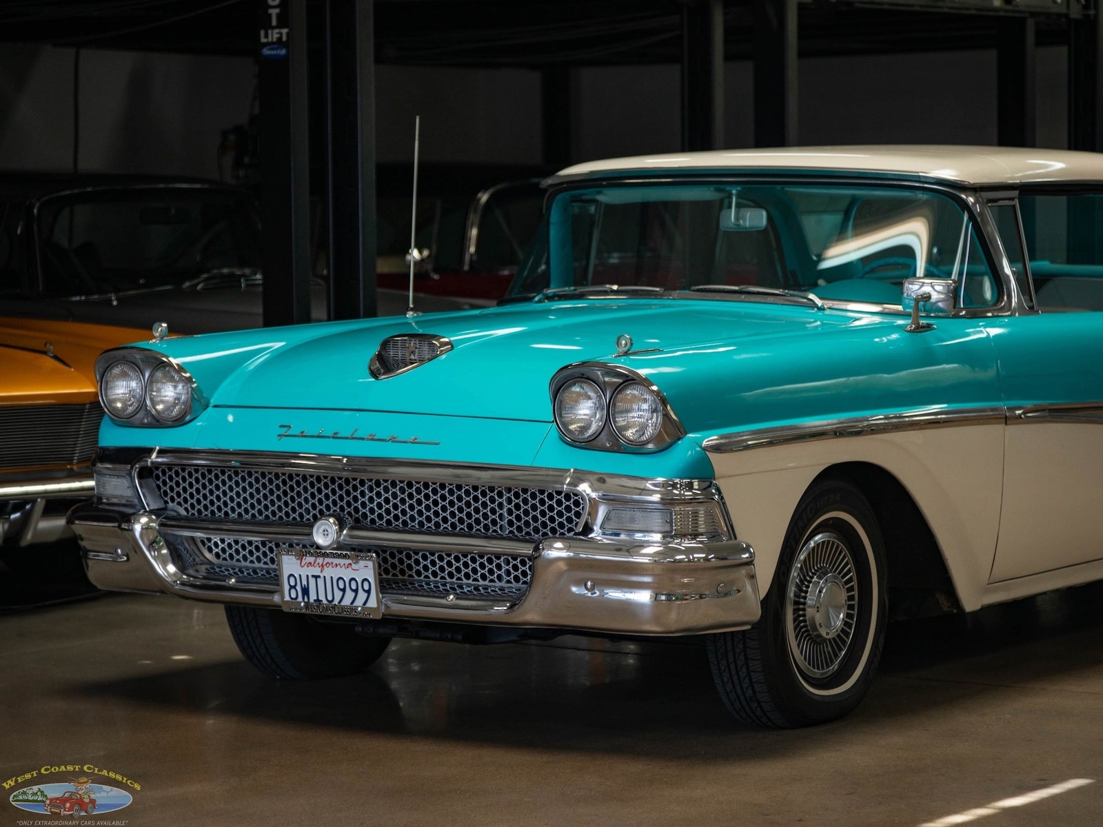 Ford-Fairlane-500-Skyliner-Retractable-352300HP-V8-1958-2-Door-Convertible-8