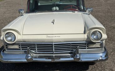 Ford-Fairlane-500-skyliner-1957-White-Red-5