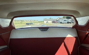 Ford-Fairlane-500-skyliner-1957-White-Red-8