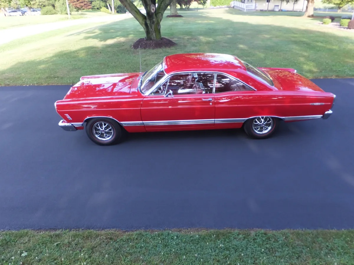 Ford-Fairlane-500xl-1967-Candy-Apple-Red-Red-1