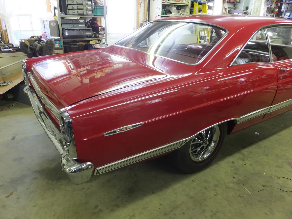 Ford-Fairlane-500xl-1967-Candy-Apple-Red-Red-11