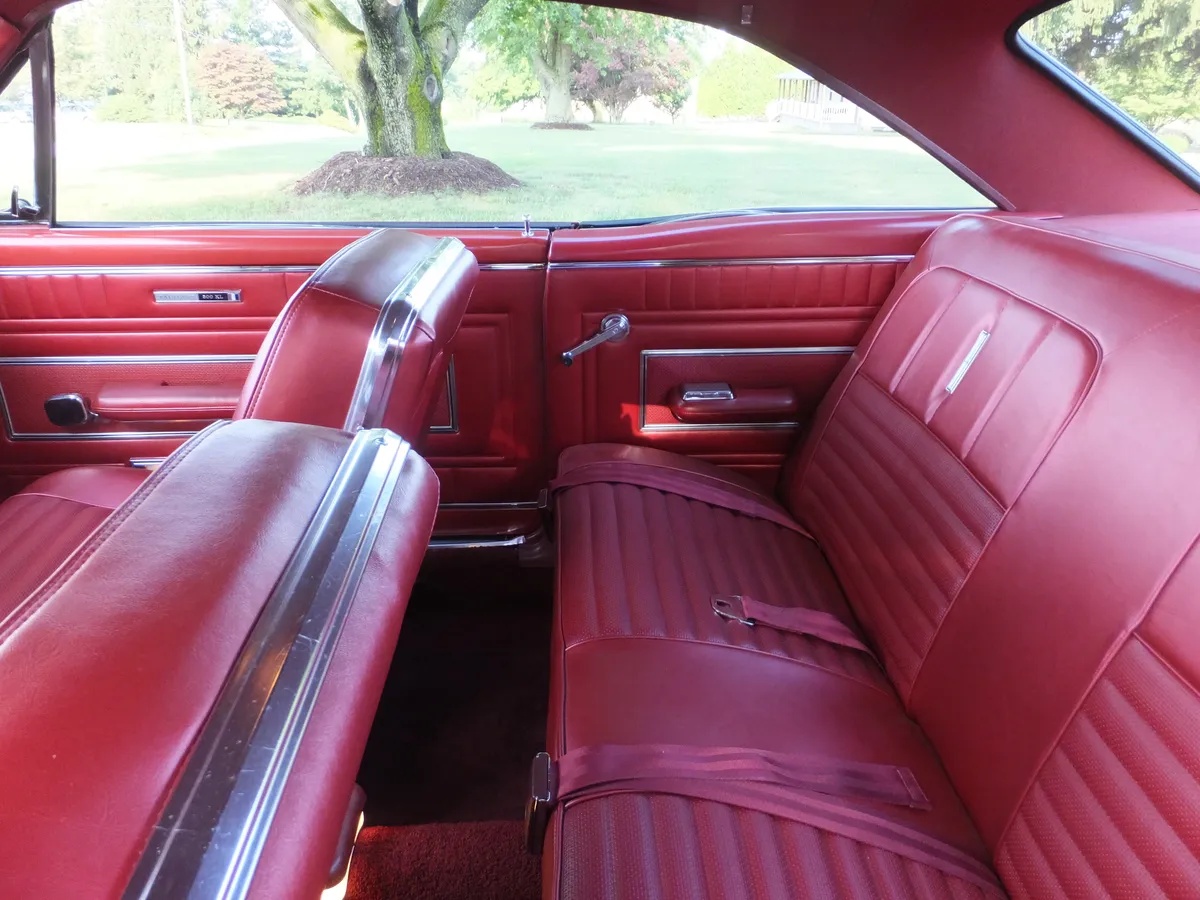 Ford-Fairlane-500xl-1967-Candy-Apple-Red-Red-15