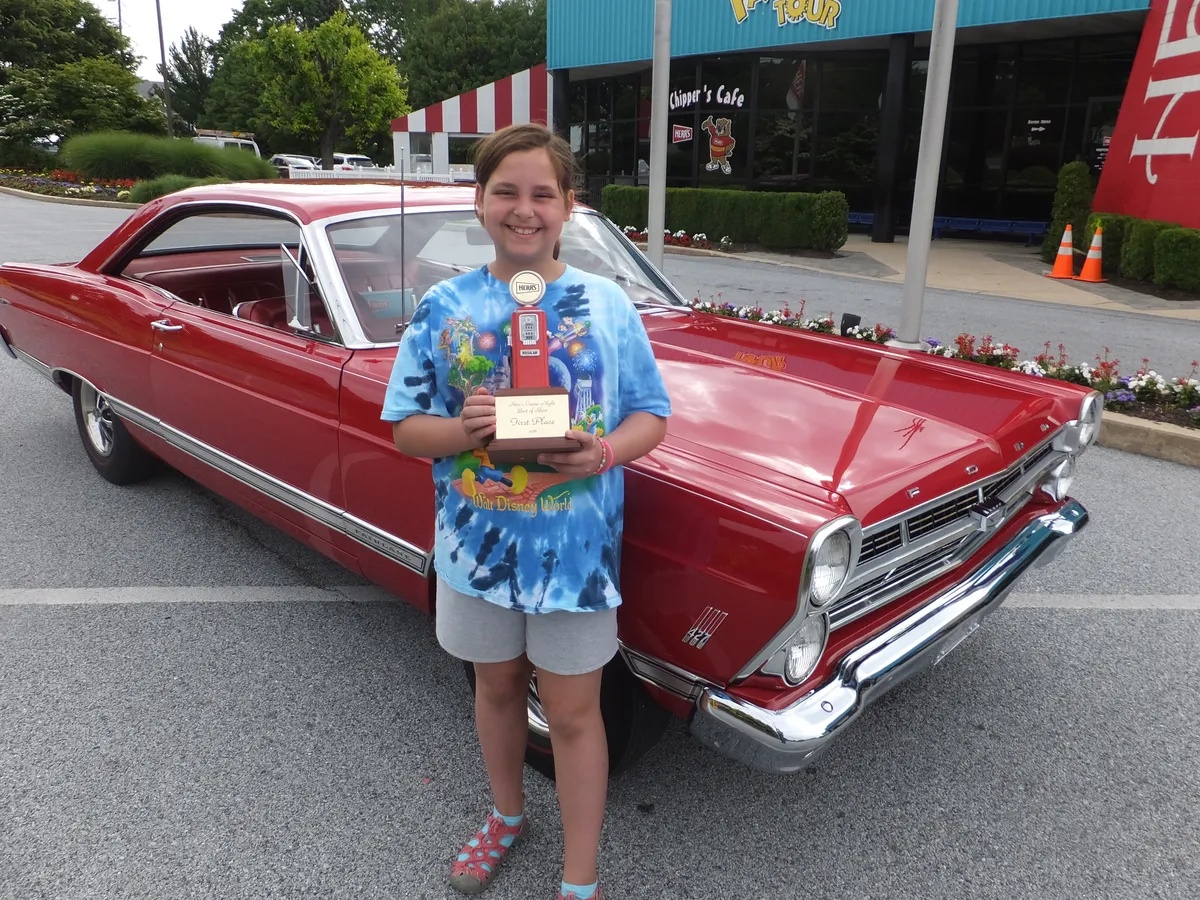 Ford-Fairlane-500xl-1967-Candy-Apple-Red-Red