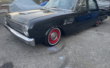 Ford-Falcon-1962-Sedan-3
