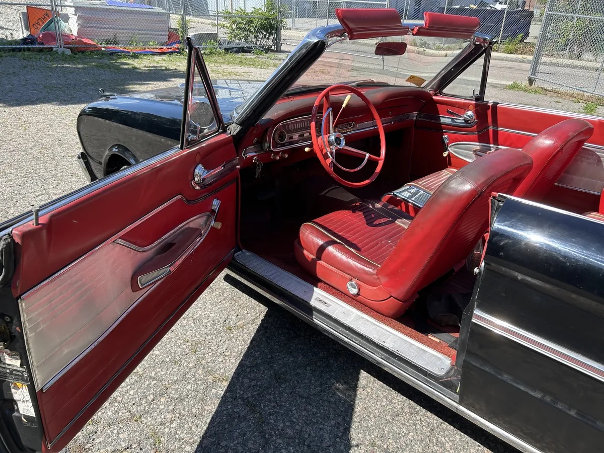 Ford-Falcon-1963-Black-Red-16