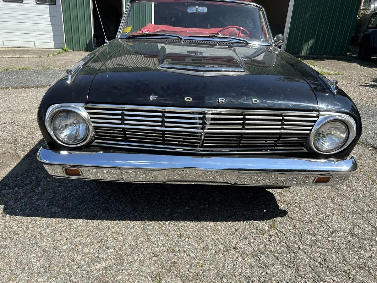Ford-Falcon-1963-Black-Red-17