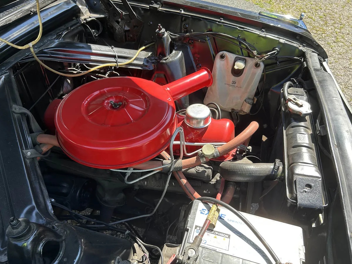 Ford-Falcon-1963-Black-Red-4