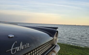 Ford-Galaxie-1961-Convertible-16
