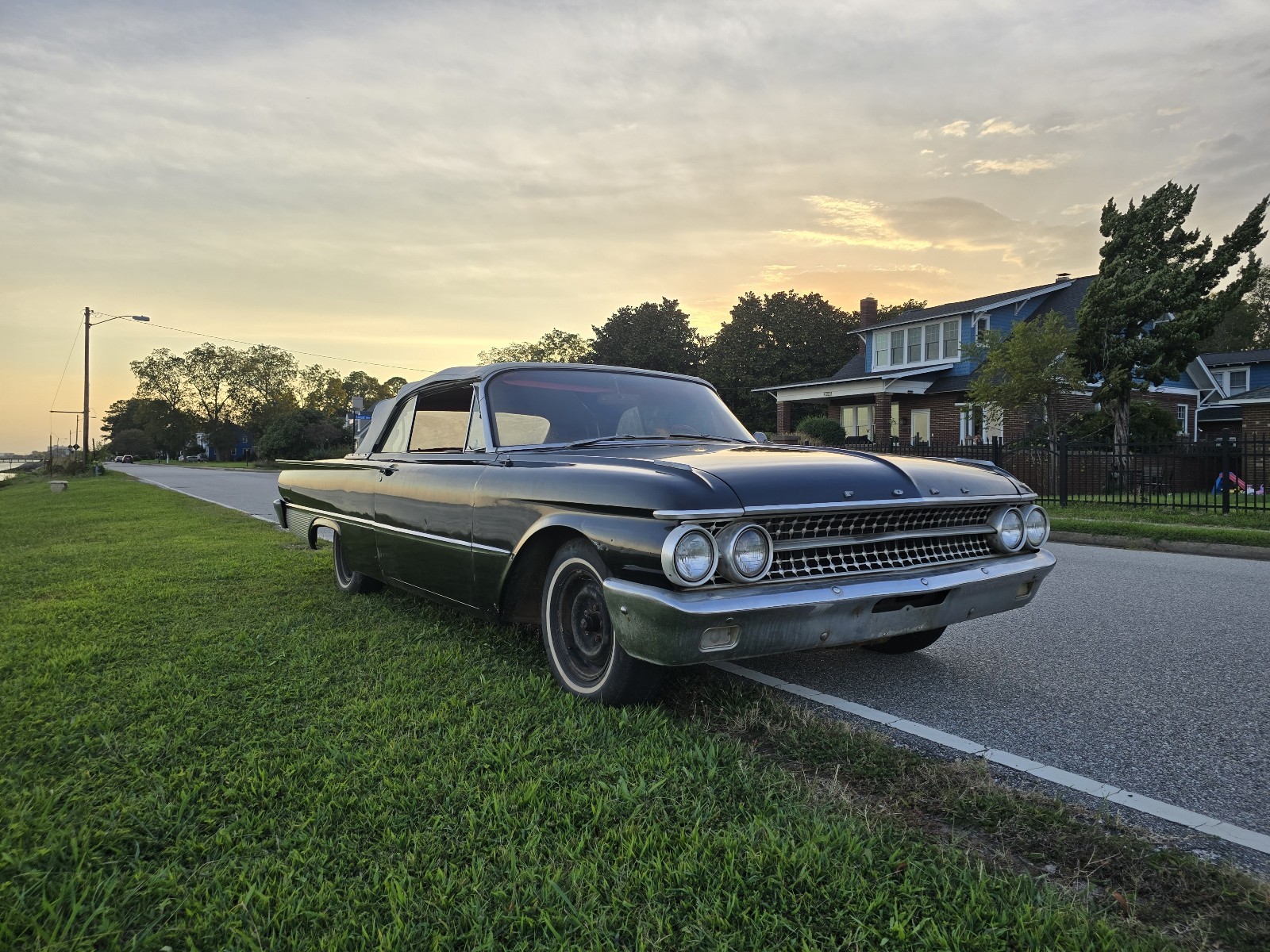Ford-Galaxie-1961-Convertible-6