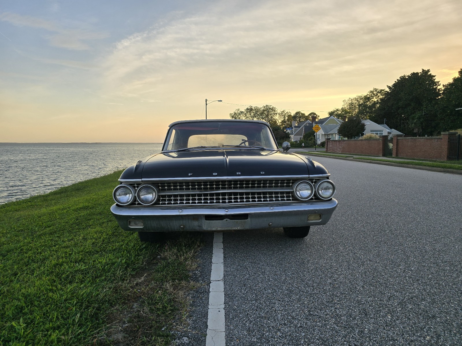 Ford-Galaxie-1961-Convertible-7