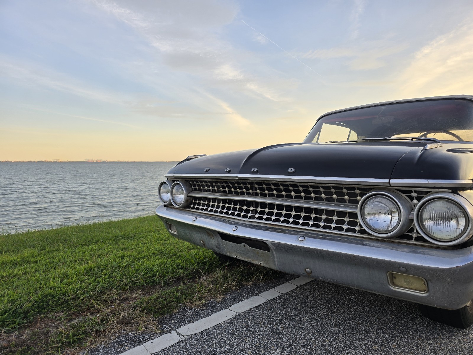 Ford-Galaxie-1961-Convertible-8
