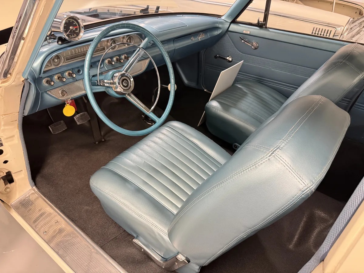 Ford-Galaxie-1962-7
