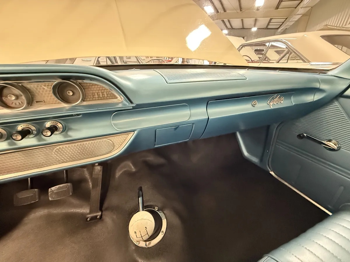 Ford-Galaxie-1962-9