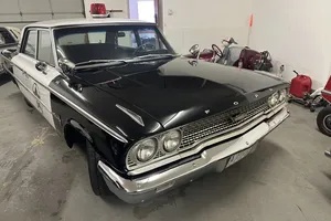 Ford-Galaxie-1963-4