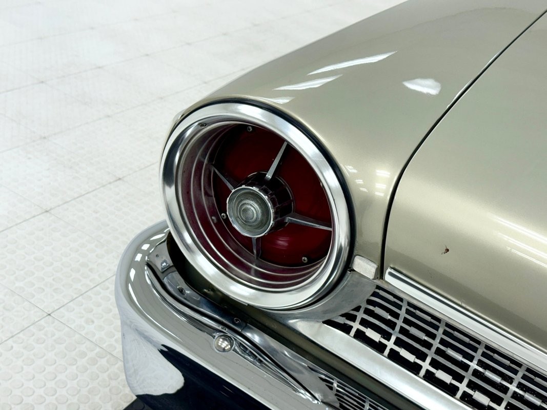 Ford-Galaxie-1963-Sedan-19