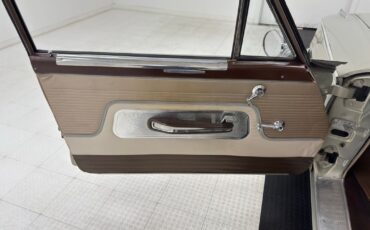 Ford-Galaxie-1963-Sedan-28