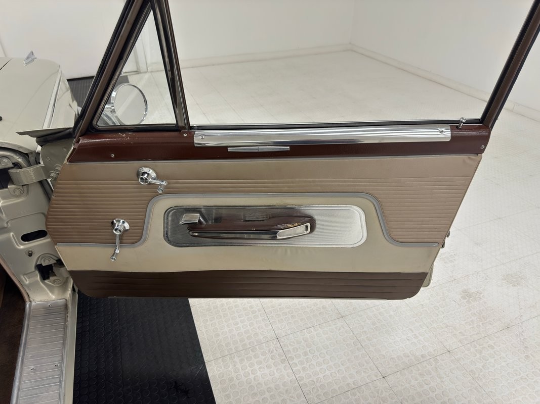 Ford-Galaxie-1963-Sedan-29