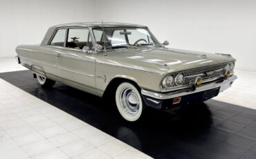 Ford-Galaxie-1963-Sedan-6