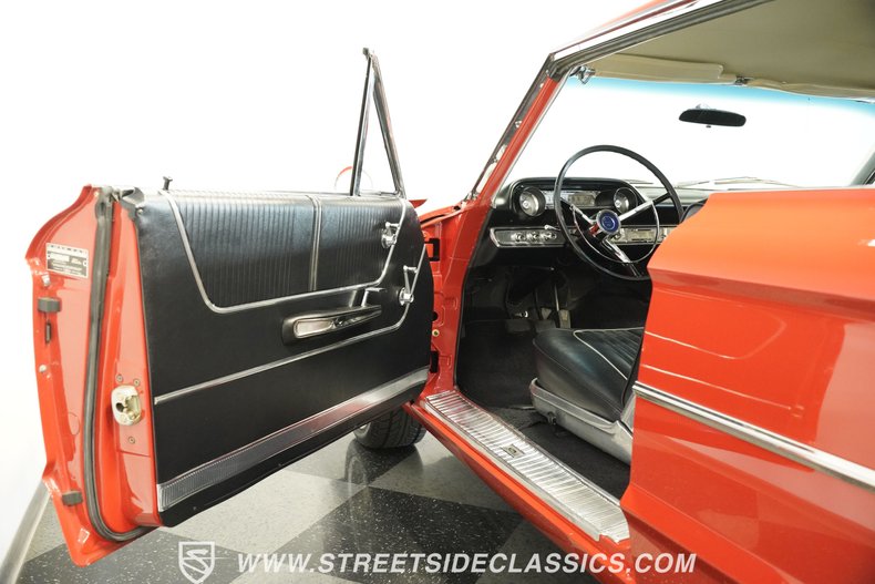 Ford-Galaxie-1964-Red-Black-34