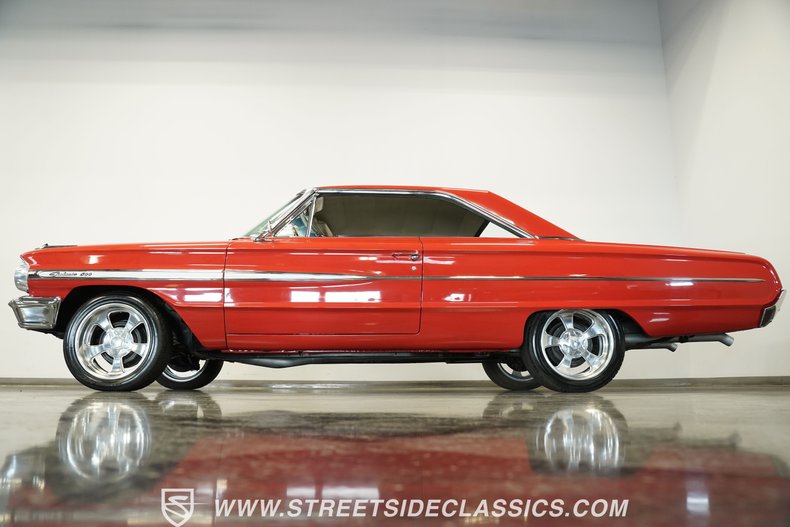 Ford-Galaxie-1964-Red-Black-8