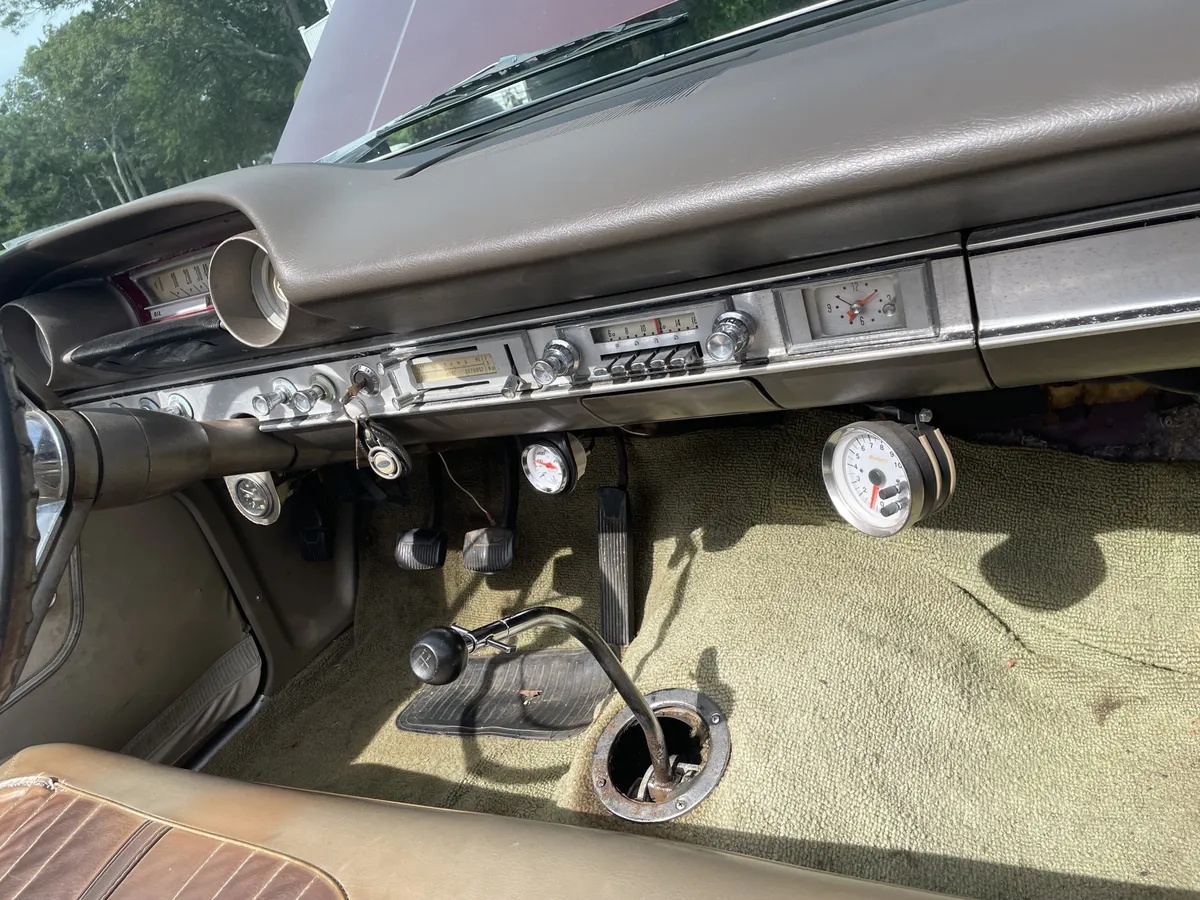 Ford-Galaxie-1964-Vintage-Burgundy-Palomino-13