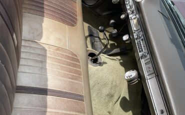 Ford-Galaxie-1964-Vintage-Burgundy-Palomino-16