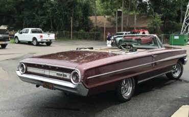 Ford-Galaxie-1964-Vintage-Burgundy-Palomino
