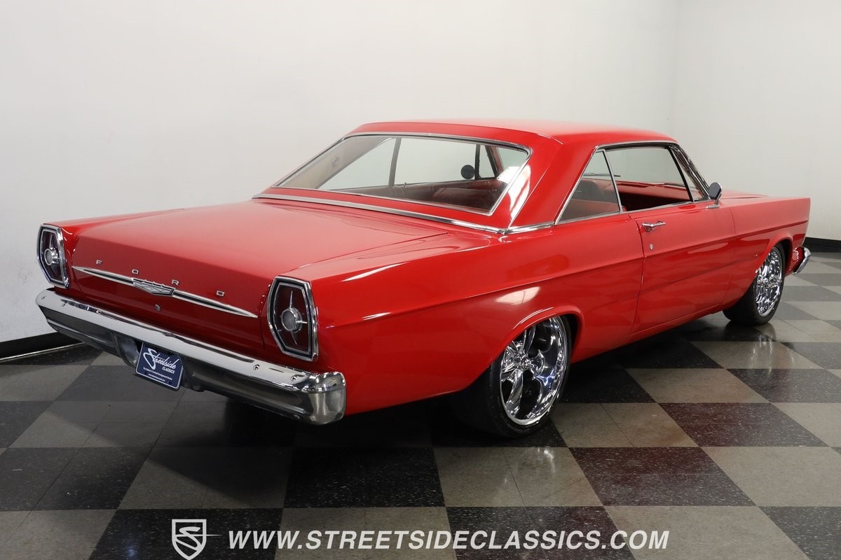 Ford-Galaxie-1965-Coupe-10