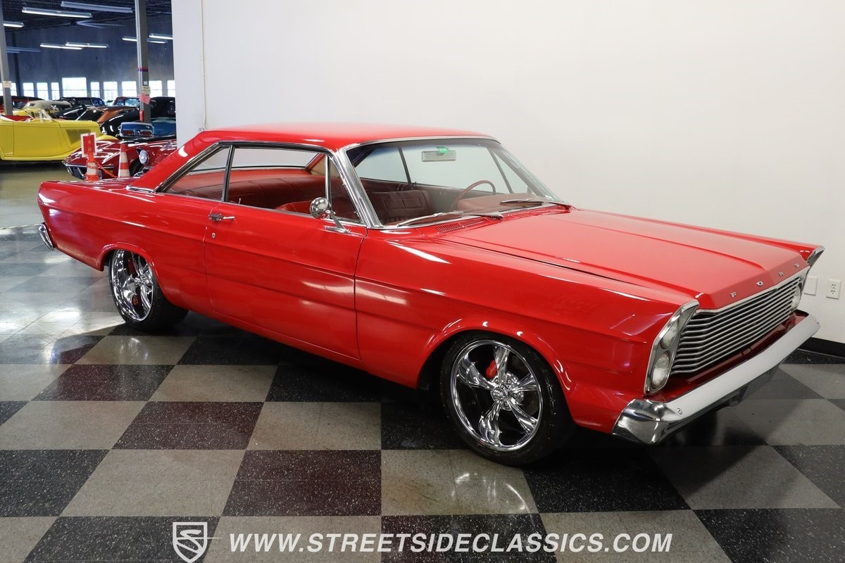 Ford-Galaxie-1965-Coupe-13