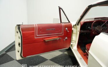 Ford-Galaxie-1965-Wimbledon-White-Red-10