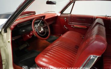 Ford-Galaxie-1965-Wimbledon-White-Red-19