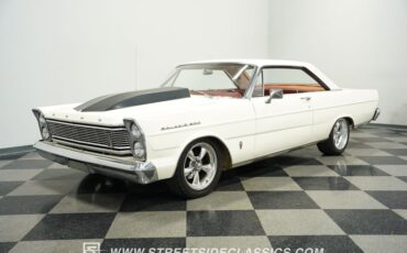 Ford-Galaxie-1965-Wimbledon-White-Red-20
