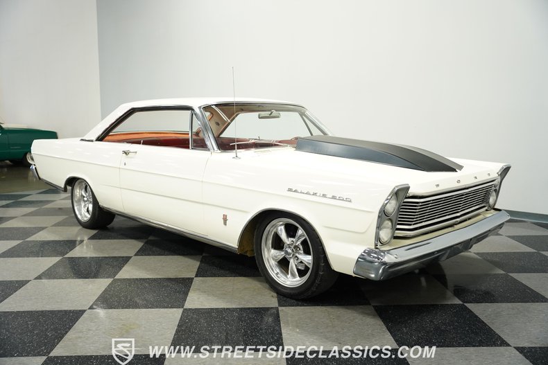 Ford-Galaxie-1965-Wimbledon-White-Red-27