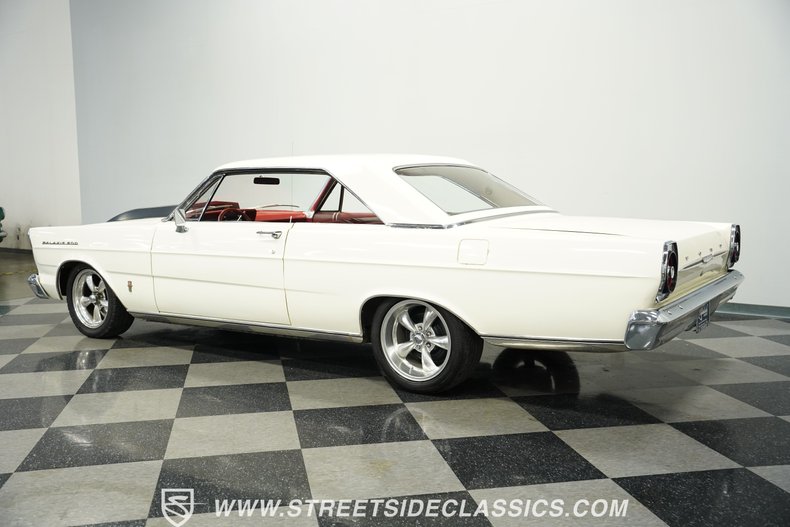 Ford-Galaxie-1965-Wimbledon-White-Red-29